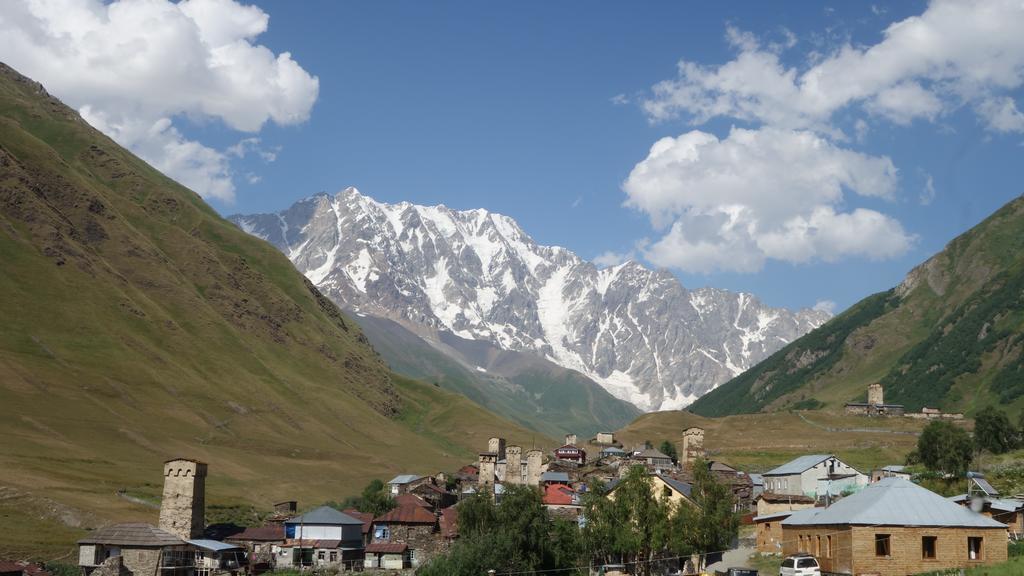 Caucasus Guesthouse Ushguli ภายนอก รูปภาพ